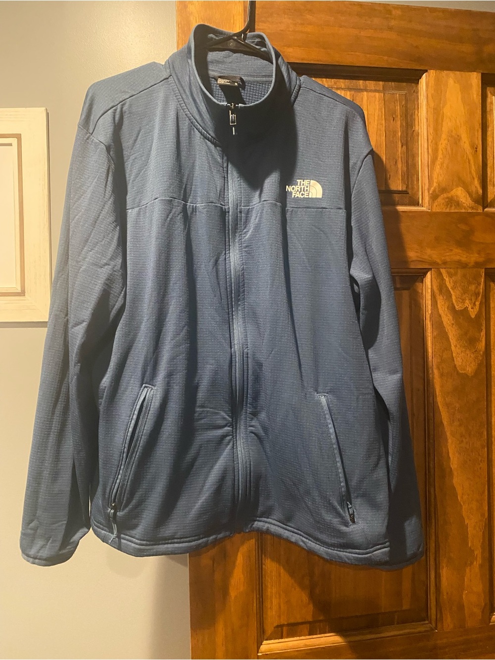 The North Face Men's Blue Lightweight Full-Zip Shirt Jacket